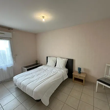 T3 Proche Centre - Parking Prive - Wifi Daire