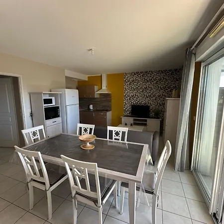 Apartament T3 Proche Centre - Parking Prive - Wifi *